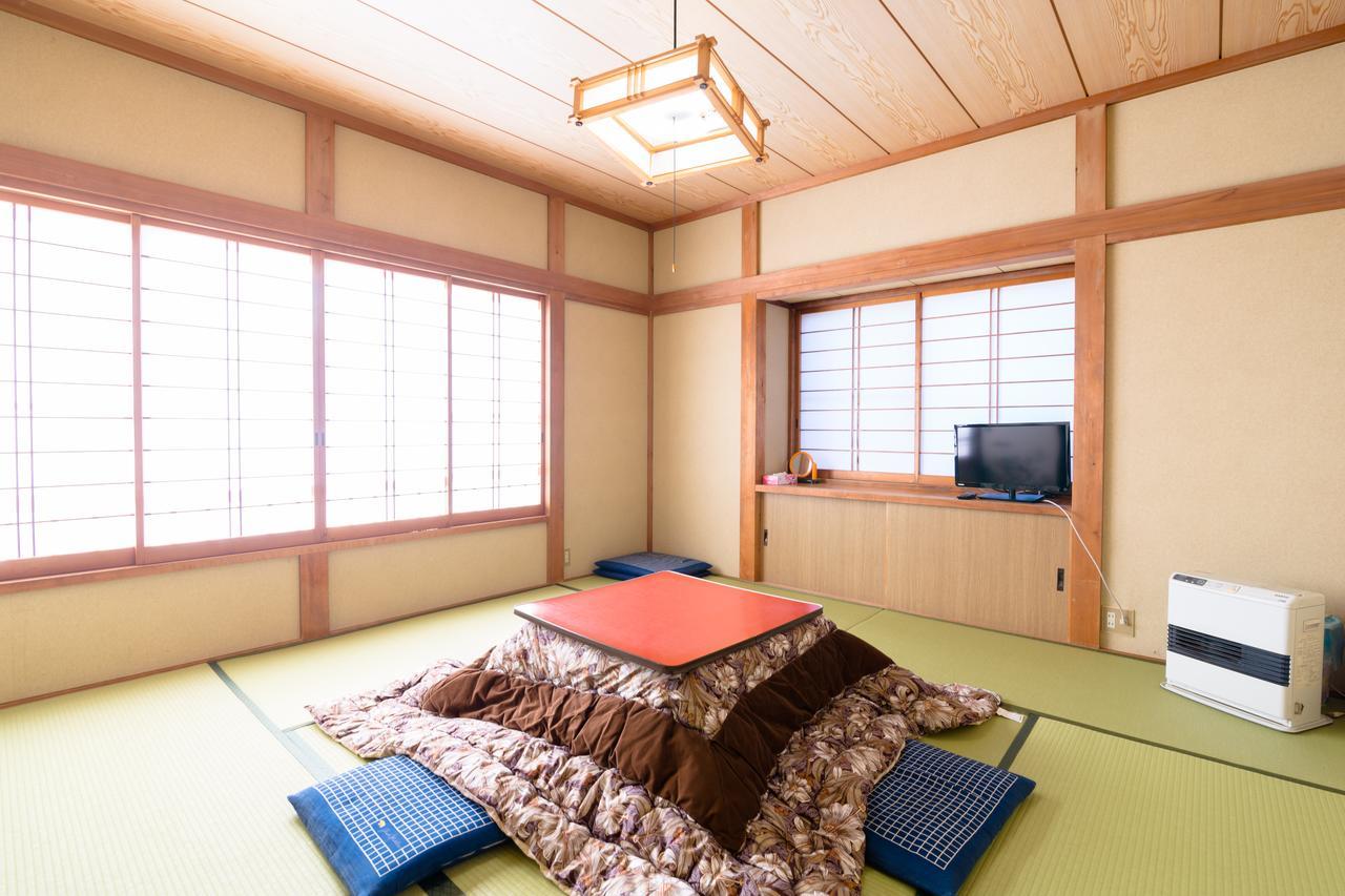 Resort Inn Fushimi Mt Fuji Фудзі-Каваґутіко Екстер'єр фото